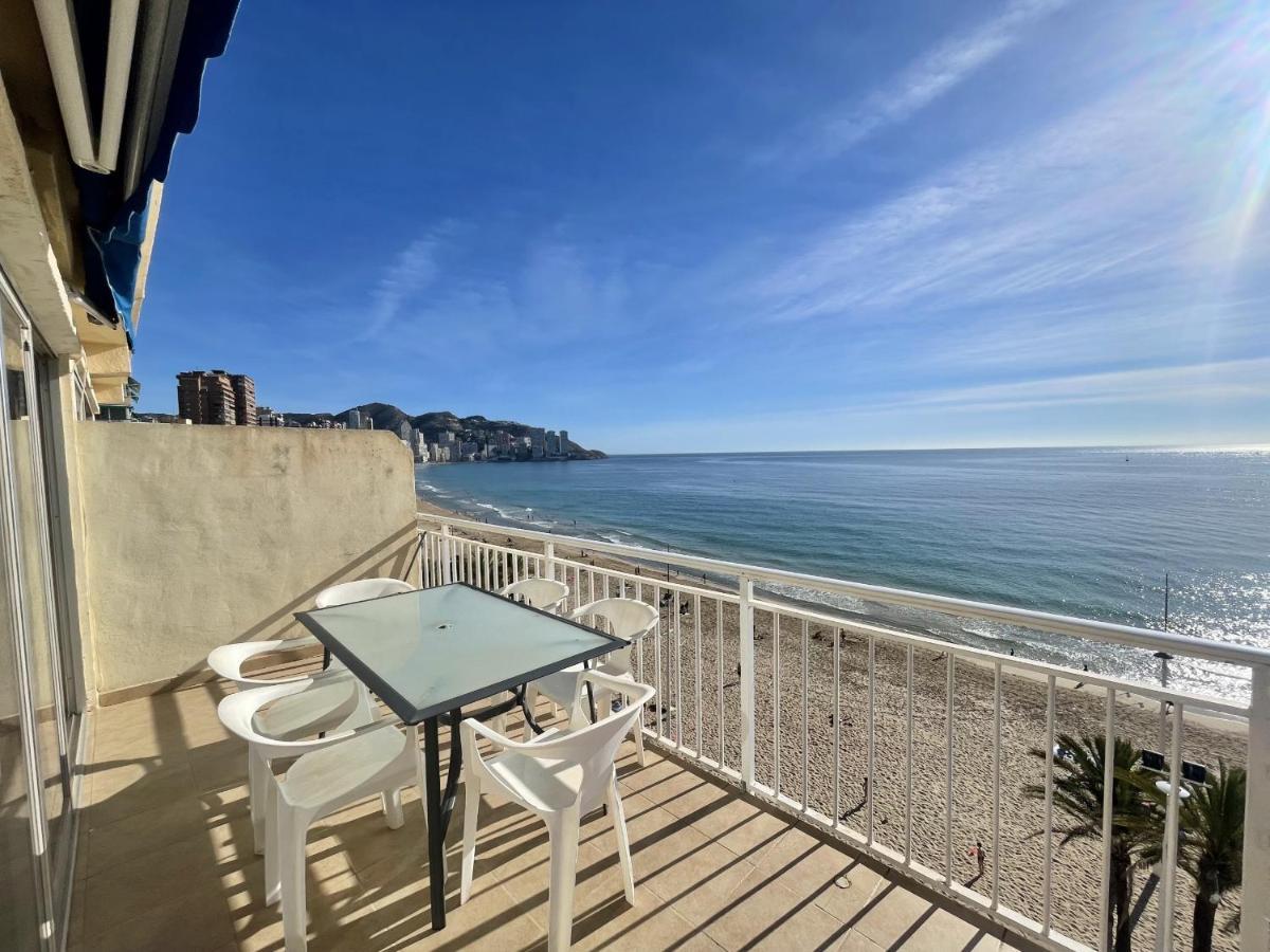 Seafront Old Town Apartment Benidorm Bagian luar foto